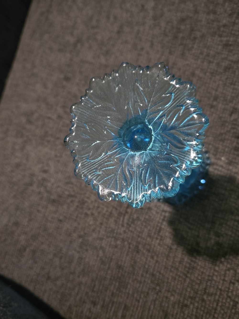 Northwood | Fluted Scroll Blue Opalescent Glass Vase - Picture 4 of 5